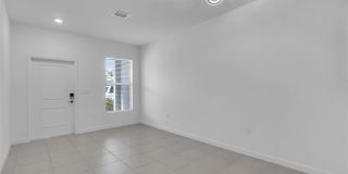 105 Southwest 184th Avenue Gallery 4