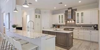 Furnished, Yearly 4bd Home on Siesta Key Gallery 3