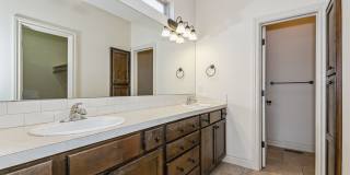 Andover Schools - 4 bedroom 3 bath Gallery 7