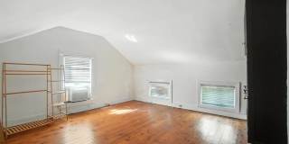 Two Bedroom in Newport! Gallery 25