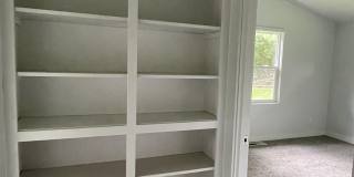 2219 N GLENDALE Drive Gallery 21