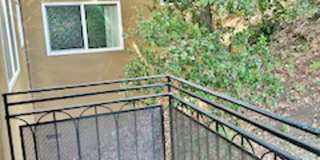 Glendora Apartments Gallery 17