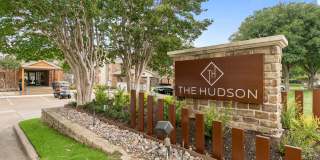 The Hudson Gallery 12