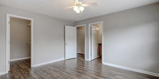 Walden Legacy Apartment Homes Gallery 14
