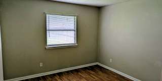 CUTE 3 BEDROOM 2 BATH! WITH A LARGE BACK YARD! Gallery 12