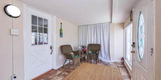 201 N Portland Ave Gallery 25