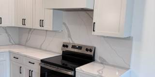 3 Bed | 2 Bath | 1 Car Garage Single Level Duplex in Kansas City w/ Move In Special (First Month Free) Gallery 8