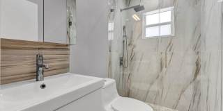 54 Northeast 43rd Street Gallery 19