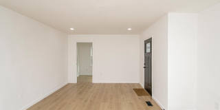 4816 W 30th Street Gallery 3