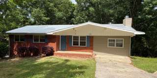 1112 Ridge Drive, Weaver Gallery 1