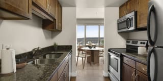 Kellogg Square Apartments Gallery 4