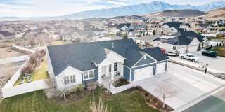 Beautiful 6-Bedroom Home in Eagle Mountain! Gallery 1