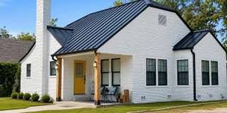 115 W White 115 W White Gallery 1