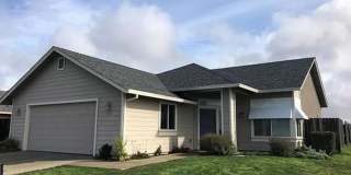 3 Bedroom, 2 Bathroom House with a 2-Car Garage Gallery 1