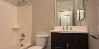 Spacious 3 Bedroom, 2.5 Bath Phoenix Townhome with *New Floors* + *NEW* Paint! Gallery 11