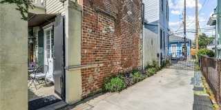 1404 PRYTANIA Street Gallery 42
