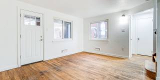 AVAILABLE JUNE 2026! - 2 Bedroom Suburban Vibes in the HEART of the City!! Gallery 6