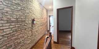 914 WHITELOCK Street Gallery 11