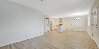 Single Story 4 bedroom home! Gallery 7