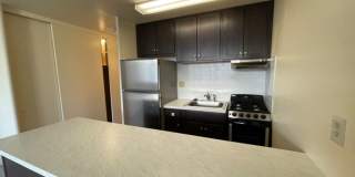 The Executive House Gallery 24