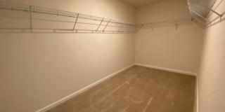 Room in 3 Bedroom Townhome at Talley St Gallery 47