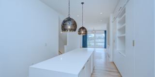 Welcome to 2737 Shenandoah Ave – a modern townhome for rent in Charlotte located in the highly sought-after Chantilly neighborhood Gallery 11