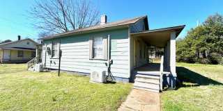 ONE BEDROOM/ONE BATH - CONVENIENT LOCATION! ONE BEDROOM/ONE BATH - CONVENIENT LOCATION! Gallery 1