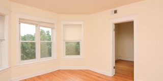 1522 Kedzie Gallery 7