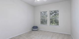 Belle at Bay Colony 55+ Apartments Gallery 17