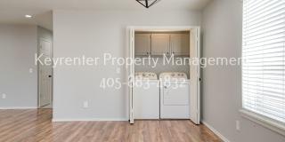 * * * $250 Move-in Special * * * 3 Bed, 2 Bath Home Near UCO and Hafer Park * * * $250 Move-in Special * * * Gallery 14