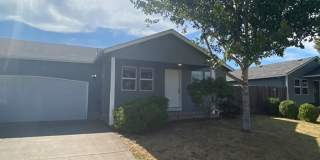 Move In Special!!!! Cool down in this cute 3-bedroom, 2 full bath house. Gallery 1