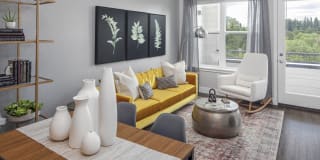 Oak Street Lofts Gallery 8