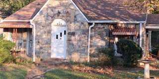 Charming 3BR stone home near downtown Gallery 1
