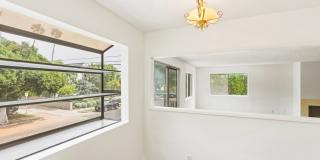 HUGE 2 bed 2 bath in Prime Santa Monica! Gallery 16