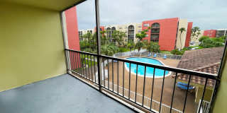 2500 Inverrary Gallery 21