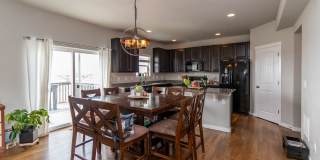 Exquisite 2-Story Home: Luxury Living in Tranquil Cul-de-Sac Setting!! Gallery 7