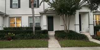 Beautiful 3 Bedroom, 2.5 Bath Winter Garden Townhome with Private Courtyard & 2-Car Garage! Gallery 1