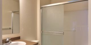 427 1st Ave N, 102 Gallery 16