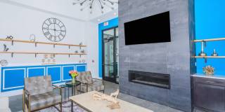 Windsor at Manhattan Gallery 90