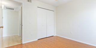 1927 E Hampton Ave Gallery 15
