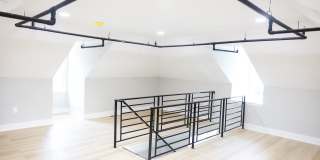 1201 LINDLEY Avenue Gallery 6