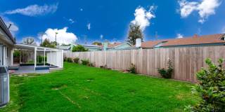 Traditional Single Family with Spacious Yard! Gallery 27