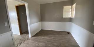 Beautiful Home- The Only thing Missing Is You! Gallery 7