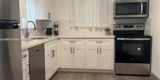 2500 NE 181st St Gallery 1