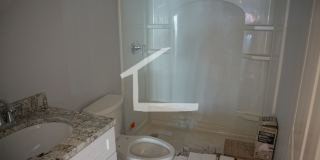 Newly Constructed 5bed, 3 bath apartment in Brighton - great value! Gallery 14