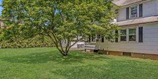 104 Sheridan Avenue Gallery 30
