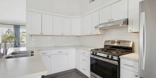 6102 Glacier Gallery 8