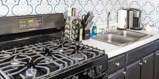 Fully Furnished Apartment in Historic Tracy Park Gallery 11