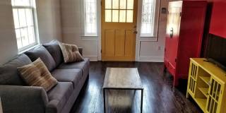 Charming 1BR Townhome in New Orleans Gallery 1