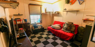 Awesome 3 bedroom 2 bathroom home located in OGDEN KS! Gallery 8